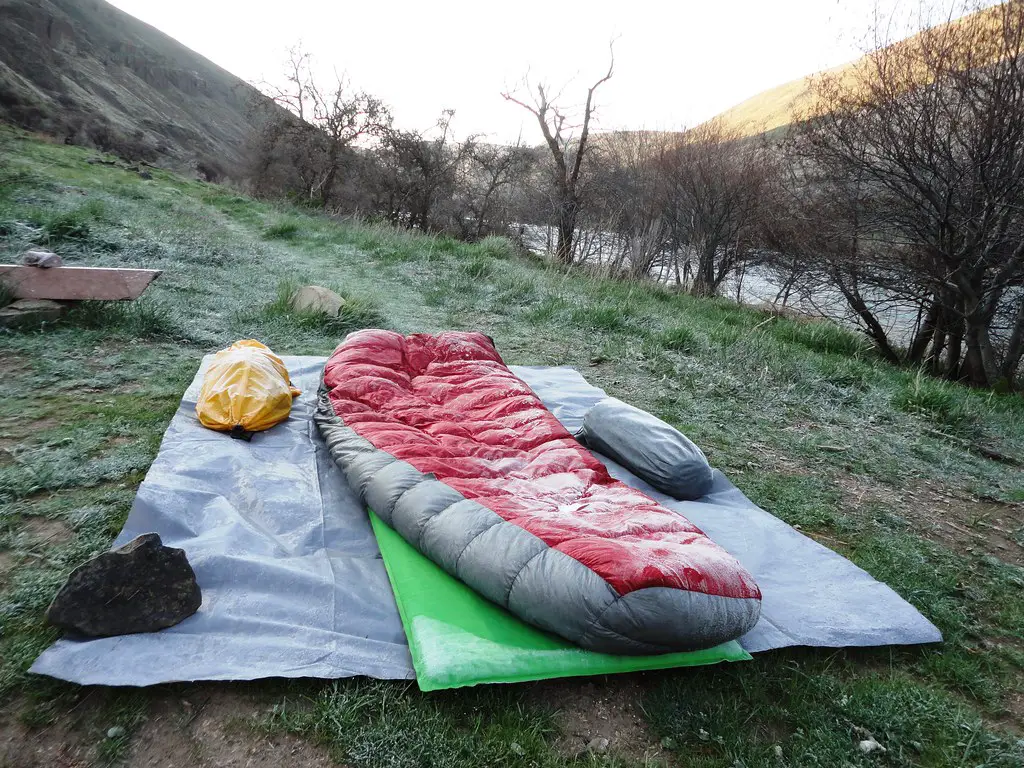 Best 3 Season Sleeping Bag Under 100 [2022] Top 3 Season Sleeping Bag