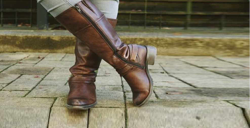 thorogood 8 moc toe boots